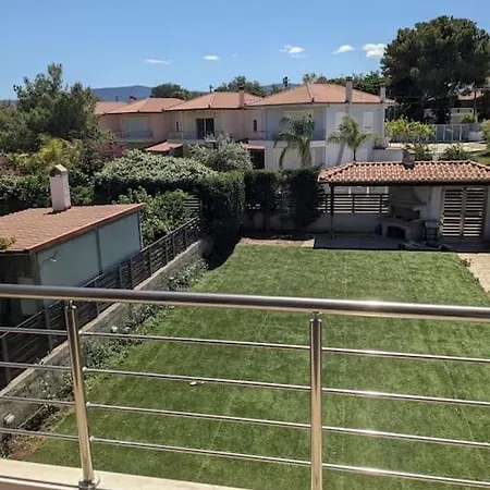 Corinthian Family Holiday home