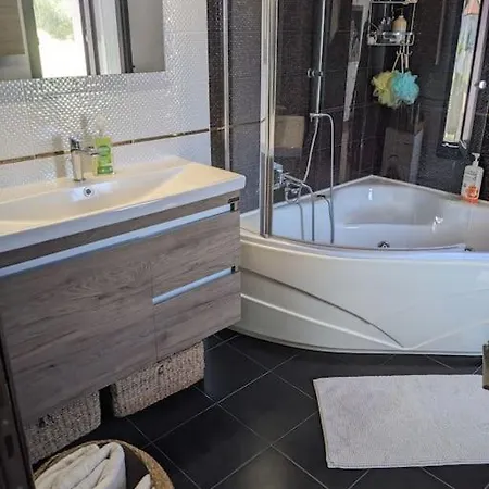 Corinthian Family Prázdninový dům *