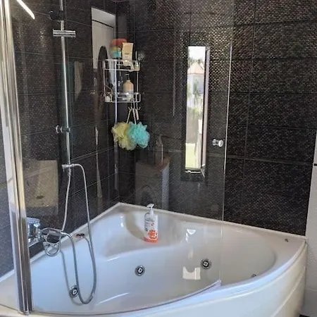 Ferienhaus Corinthian Family *