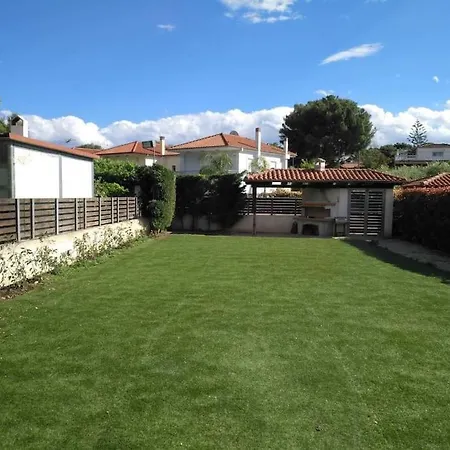 Corinthian Family * Isthmia