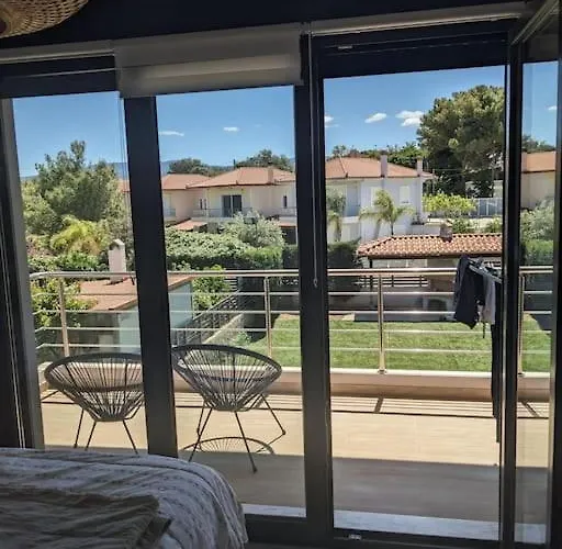 بيت للعطل Corinthian Family إسثْمِيا